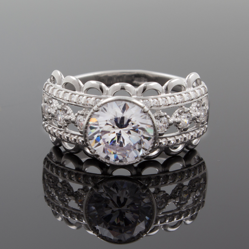 Серебряное кольцо с фианитами 94012572 (Ag 925)