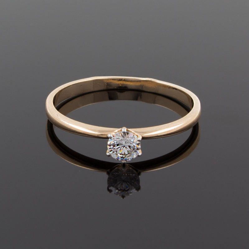 Золотое кольцо с фианитом (Au 585)