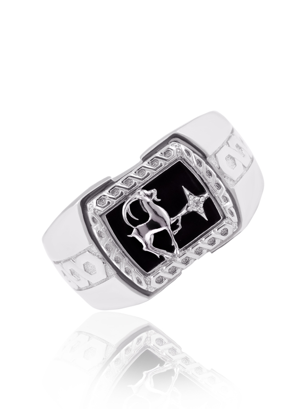 Серебряное кольцо "Козерог" с фианитами (Ag 925)
