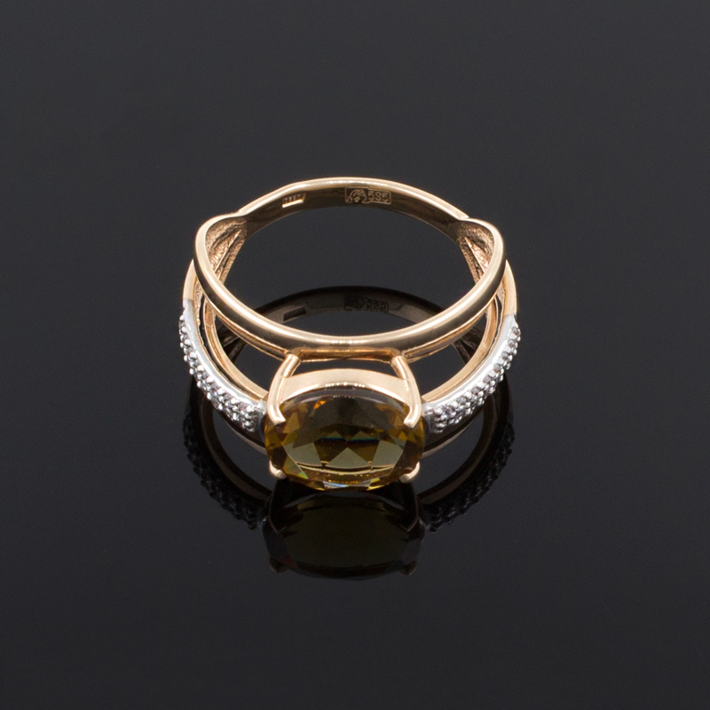Золотое кольцо с султанитом Гт и фианитами (Au 585)