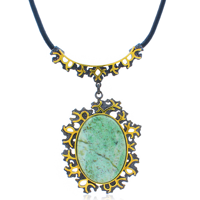 Серебряное колье с жадеитом (Ag 925)