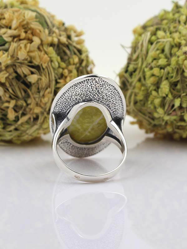 Серебряное кольцо с лизардитом (Ag 925)